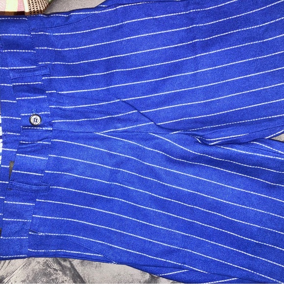 SAVAGE MIJO- Boys 4 piece pin stripe suit. Blue. Suit size 7. Shirt size 6. - Picture 5 of 6